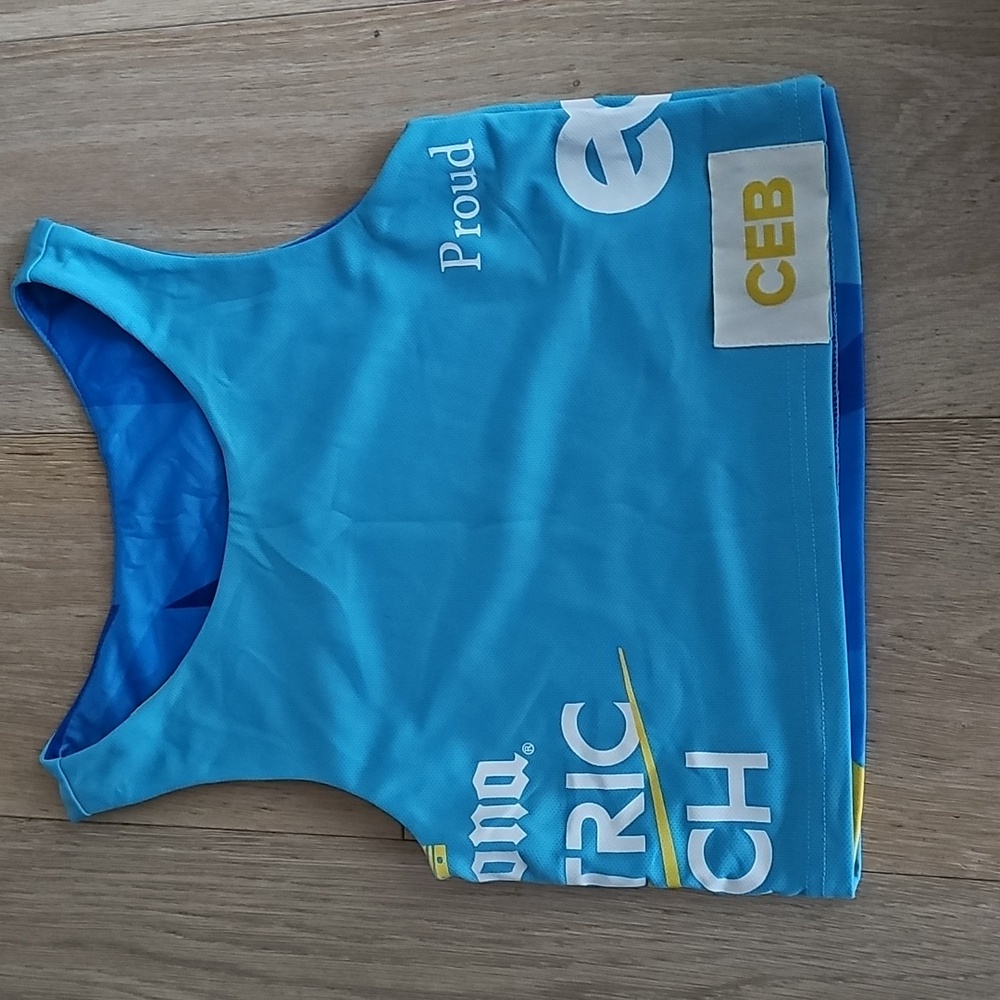 NWOT Corona Electric Beach EDC Reversable Crop Top